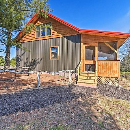 Honey House Cabin - A Quiet Countryside Retreat! 내파니 외부 사진